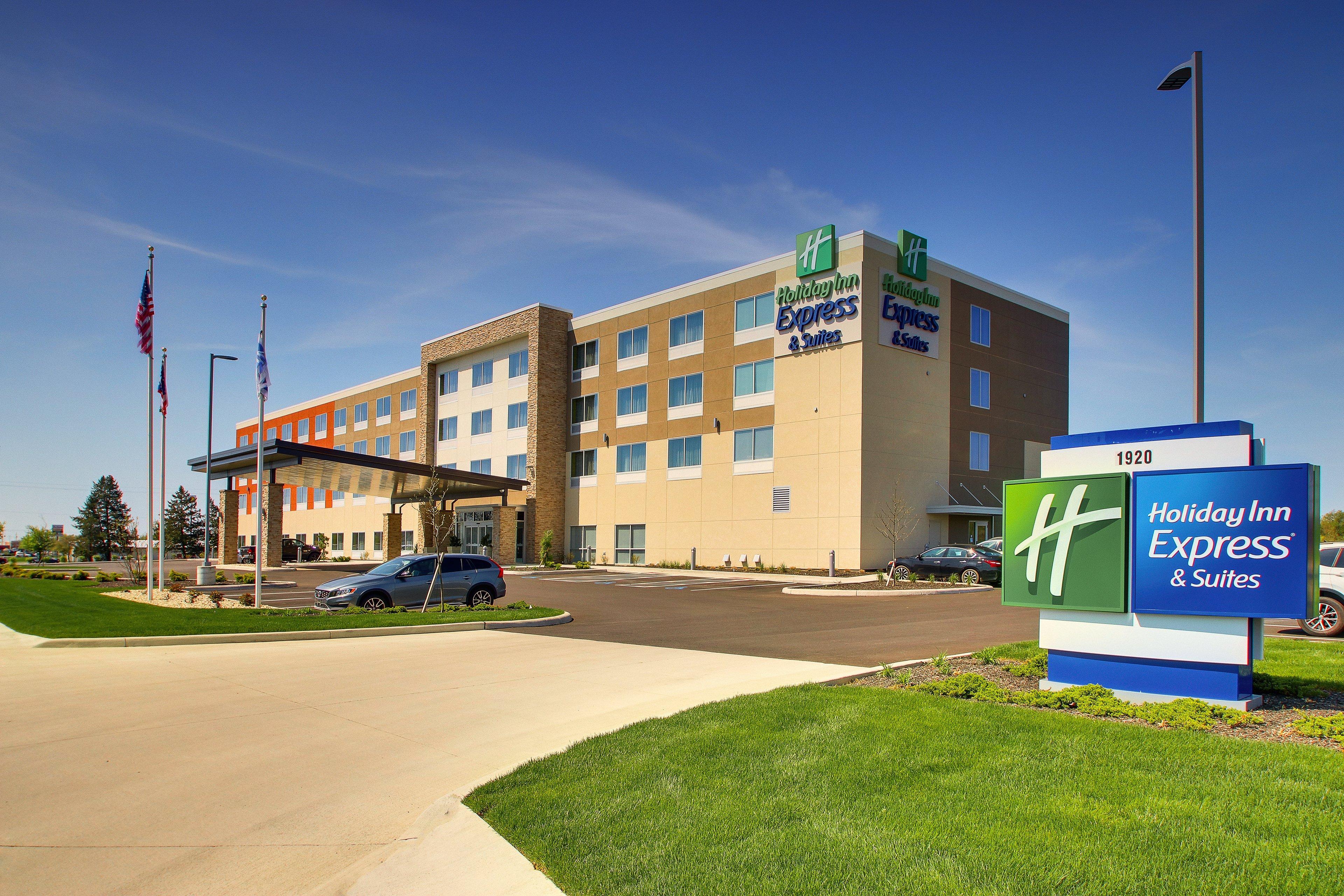 Holiday Inn Express & Suites Findlay North By Ihg Exterior photo